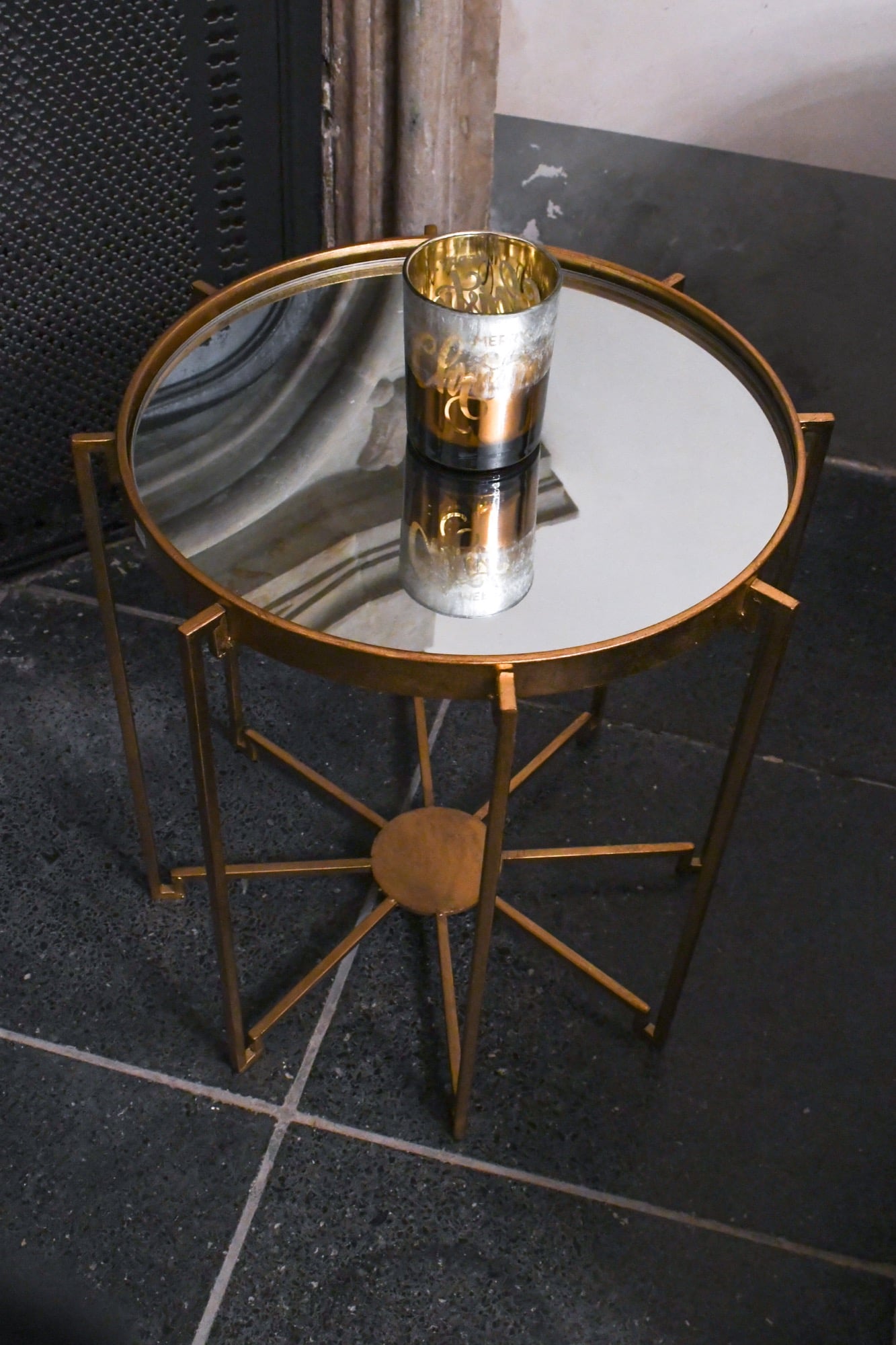 Beistelltisch verspiegelt